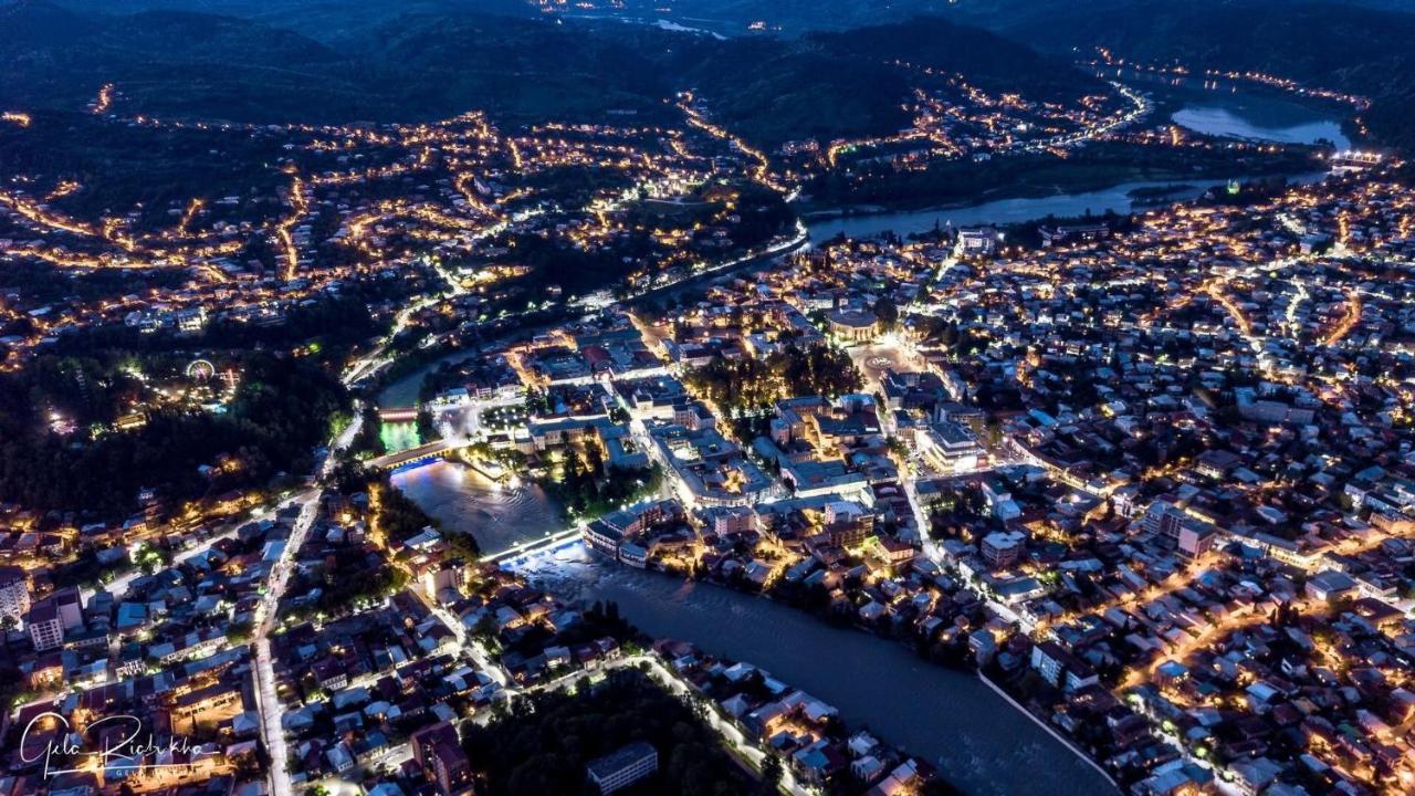 Chika Lägenhet Kutaisi Exteriör bild