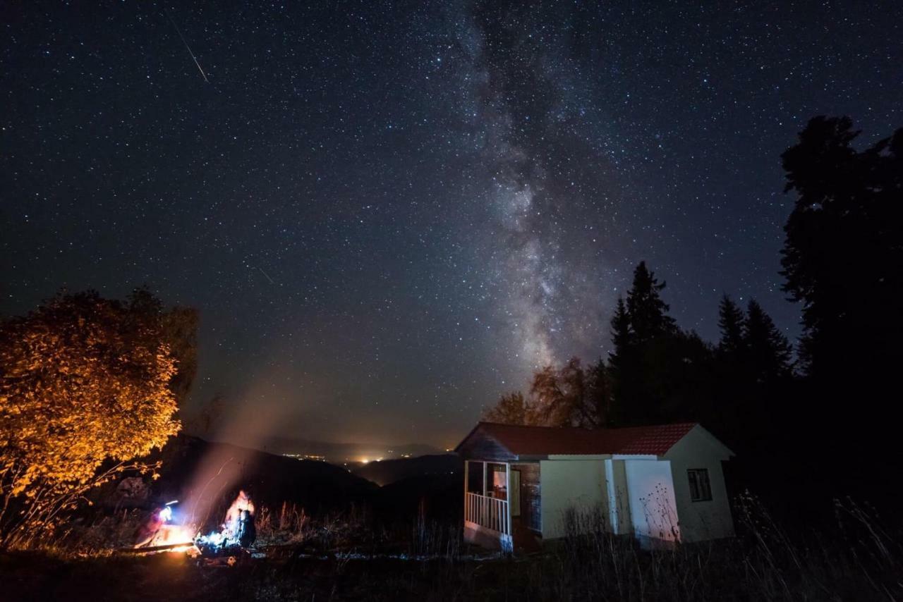 Chika Lägenhet Kutaisi Exteriör bild